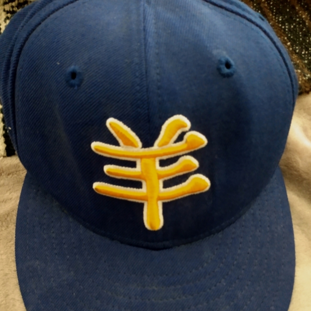 Los Angeles Rams Lunar New Year New Era Sz 7 1/2 Hat